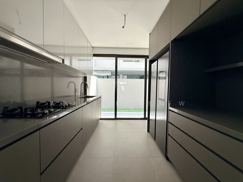 Pollen Collection, Pollen View Off Nim Road, 5 Bedrooms, 4,101 sqft, Terraced House For Rent, by Adrienna Siew, 500212028 - Kitchen - PropertyGuru.com.sg