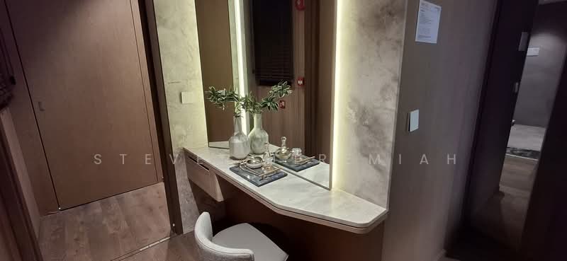 Terra Hill, 18 Yew Siang Road, 3 Bedrooms, 1,249 sqft, Condominium For Sale, by Steven Jeremiah, 500212035 - Master Bedroom Dresser - PropertyGuru.com.sg