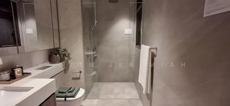 Terra Hill, 18 Yew Siang Road, 3 Bedrooms, 1,249 sqft, Condominium For Sale, by Steven Jeremiah, 500212035 - Master Ensuite Bathroom - PropertyGuru.com.sg