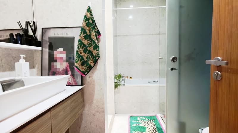 The Tennery, 5A Woodlands Road, 1 Bedroom, 614 sqft, Condominium For Sale, by Jenn Loh, 500212038 - Bathroom - PropertyGuru.com.sg