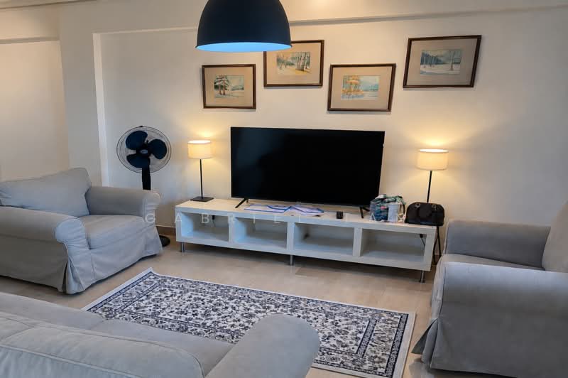 C.H.E.A.P | Rennovated | 2 MRTs | High Floor | D5 | All Race Eligible, Commonwealth Drive / Commonwealth Crescent / Commonwealth Close, 2 Bedrooms, 678 sqft, HDB Flat For Sale, by Gabriel Tan, 500212052 - Living Room - PropertyGuru.com.sg