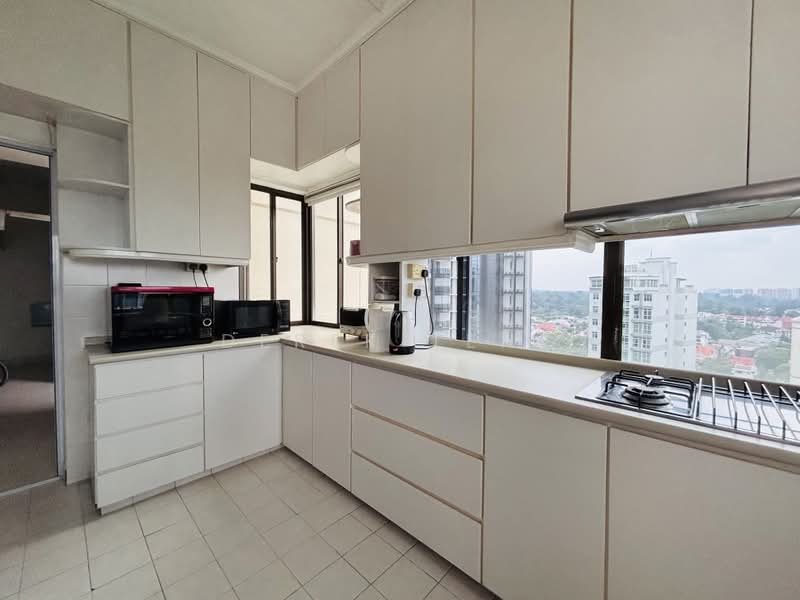 Balmoral Point, 23 Balmoral Road, 3 Bedrooms, 2,530 sqft, Apartment For Sale, by Derek Teng, 500212053 - Kitchen - PropertyGuru.com.sg