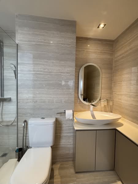 Balmoral Point, 23 Balmoral Road, 3 Bedrooms, 2,530 sqft, Apartment For Sale, by Derek Teng, 500212053 - Bathroom - PropertyGuru.com.sg