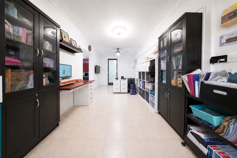 109 Bukit Batok West Avenue 6, 109 Bukit Batok West Avenue 6, 2 Bedrooms, 753 sqft, HDB Flat For Sale, by Jake Ong, 500212054 - Study - PropertyGuru.com.sg