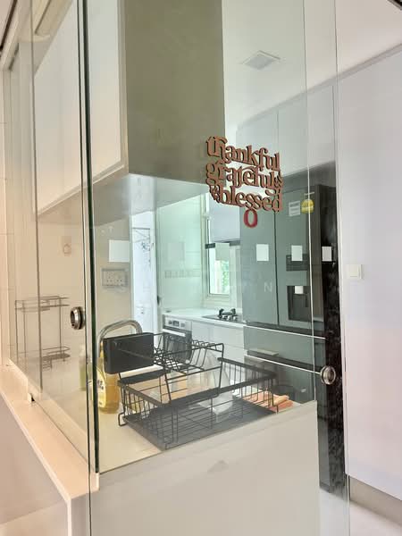 The Cascadia, 921 Bukit Timah Road, 2 Bedrooms, 883 sqft, Condominium For Rent, by Sherlyn Wong, 500212064 - Kitchen - PropertyGuru.com.sg