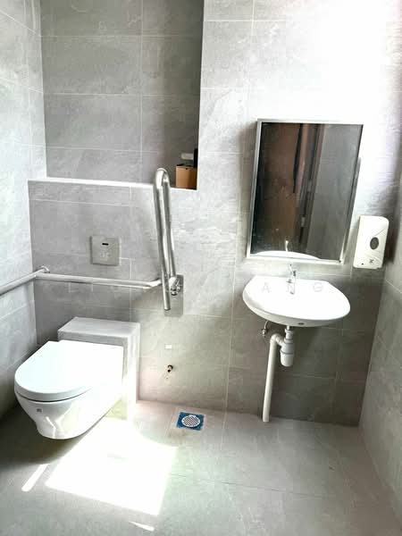 Ground East B2 Factory, , 2,217 sqft, Factory / Workshop (B2) For Rent, by Liong Phang Fei, 500212065 - Bathroom - CommercialGuru.com.sg