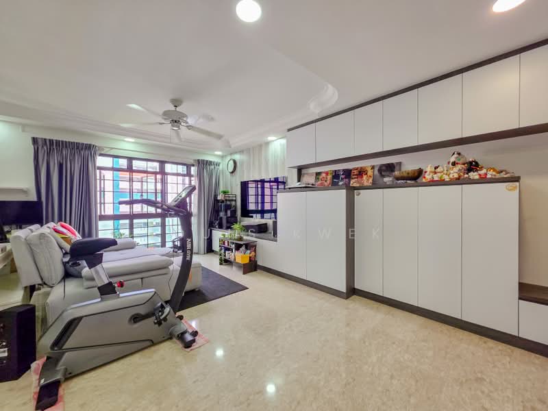 764 Woodlands Circle, 764 Woodlands Circle, 3 Bedrooms, 1,195 sqft, HDB Flat For Sale, by Louis Kwek, 500212069 - Living Room - PropertyGuru.com.sg