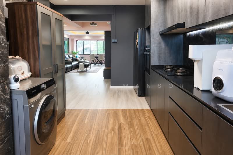 232 Tampines Street 21, 232 Tampines Street 21, 3 Bedrooms, 1,302 sqft, HDB Flat For Sale, by Nuraini Mansor (Aini), 500212072 - Kitchen - PropertyGuru.com.sg