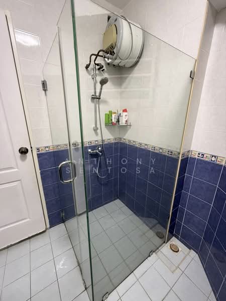 298 Punggol Central, 298 Punggol Central, Room Rental, 120 sqft, HDB Flat For Rent, by Anthony Sentosa, 500212078 - Bathroom - PropertyGuru.com.sg