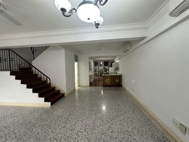 Kasai Road, Kasai Road, 3 Bedrooms, 2,000 sqft, Terraced House For Rent, by Nicole Chia, 500212092 - Living Room - PropertyGuru.com.sg