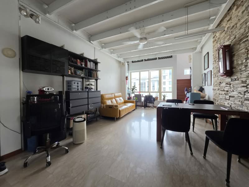 Yishun Sapphire, 42 Canberra Drive, 4 Bedrooms, 2,100 sqft, Condominium For Sale, by TJ Choo 朱芸苇, 500212104 - Living Room - PropertyGuru.com.sg
