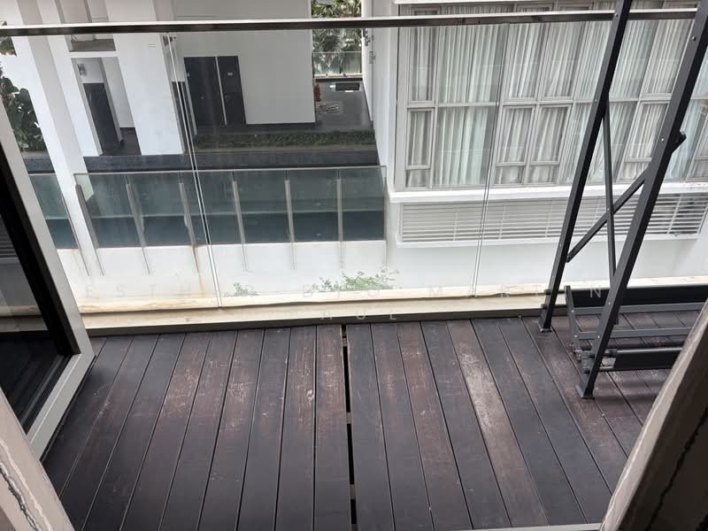 Vivace, 19 Tong Watt Road, 1 Bedroom, 398 sqft, Condominium For Rent, by Esther D/O Martin Paul, 500212107 - Balcony - PropertyGuru.com.sg