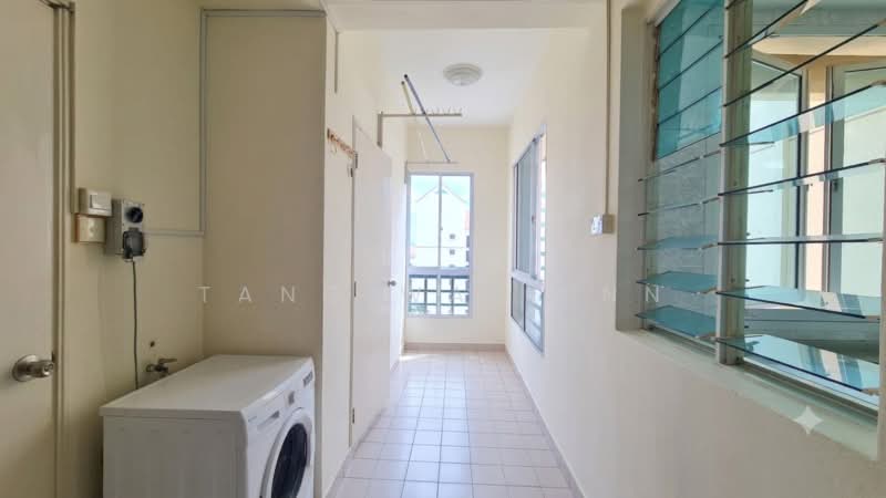 Parkshore, 201 Tanjong Rhu Road, 4 Bedrooms, 2,325 sqft, Condominium For Rent, by Tang Wai Onn, 500212116 - Yard - PropertyGuru.com.sg