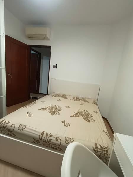 Northoaks, 26 Woodlands Cresent, 3 Bedrooms, 1,249 sqft, Condominium For Sale, by Tony Kwek, 500212150 - Bedroom - PropertyGuru.com.sg