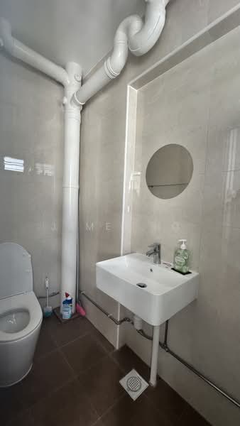 412 Choa Chu Kang Avenue 3, 412 Choa Chu Kang Avenue 3, Room Rental, 200 sqft, HDB Flat For Rent, by James Ho, 500212156 - Bathroom - PropertyGuru.com.sg