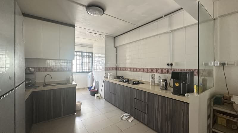 412 Choa Chu Kang Avenue 3, 412 Choa Chu Kang Avenue 3, Room Rental, 200 sqft, HDB Flat For Rent, by James Ho, 500212156 - Kitchen - PropertyGuru.com.sg