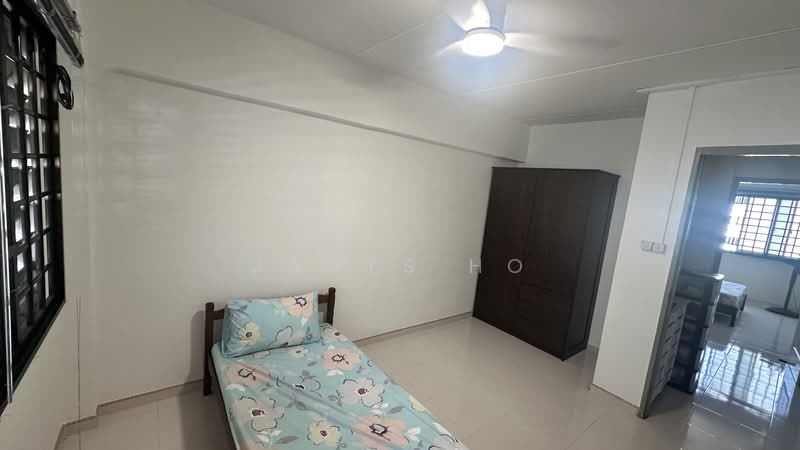 412 Choa Chu Kang Avenue 3, 412 Choa Chu Kang Avenue 3, Room Rental, 200 sqft, HDB Flat For Rent, by James Ho, 500212156 - Bedroom - PropertyGuru.com.sg
