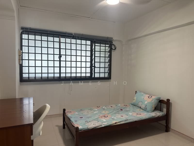 412 Choa Chu Kang Avenue 3, 412 Choa Chu Kang Avenue 3, Room Rental, 200 sqft, HDB Flat For Rent, by James Ho, 500212156 - Bedroom - PropertyGuru.com.sg