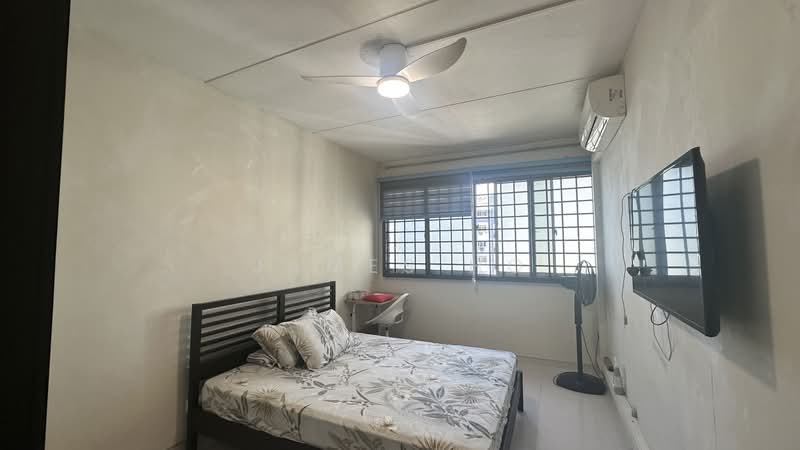 412 Choa Chu Kang Avenue 3, 412 Choa Chu Kang Avenue 3, Room Rental, 200 sqft, HDB Flat For Rent, by James Ho, 500212156 - Bedroom - PropertyGuru.com.sg