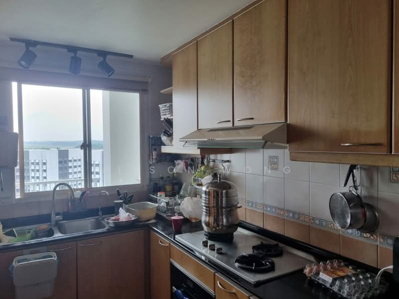 Yishun Sapphire, 40 Canberra Drive, 4 Bedrooms, 2,045 sqft, Condominium For Sale, by Wilson Wong, 500212165 - Kitchen - PropertyGuru.com.sg