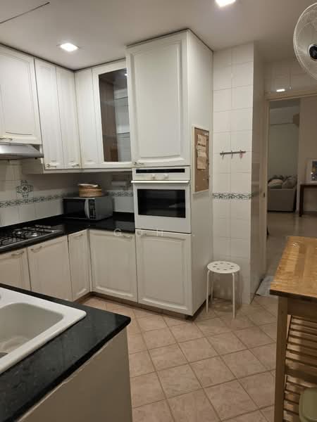 Fifth Avenue Condominium, 2 Fifth Avenue, Tanglin / Holland / Bukit Timah, 3 Bedrooms, 1,651 sqft, Condominium For Sale, by Goh ., 500212188 - Kitchen - PropertyGuru.com.sg