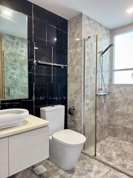 The Santorini, 33 Tampines Street 86, Room Rental, 102 sqft, Condominium For Rent, by Emily Tan, 500212203 - Bathroom - PropertyGuru.com.sg