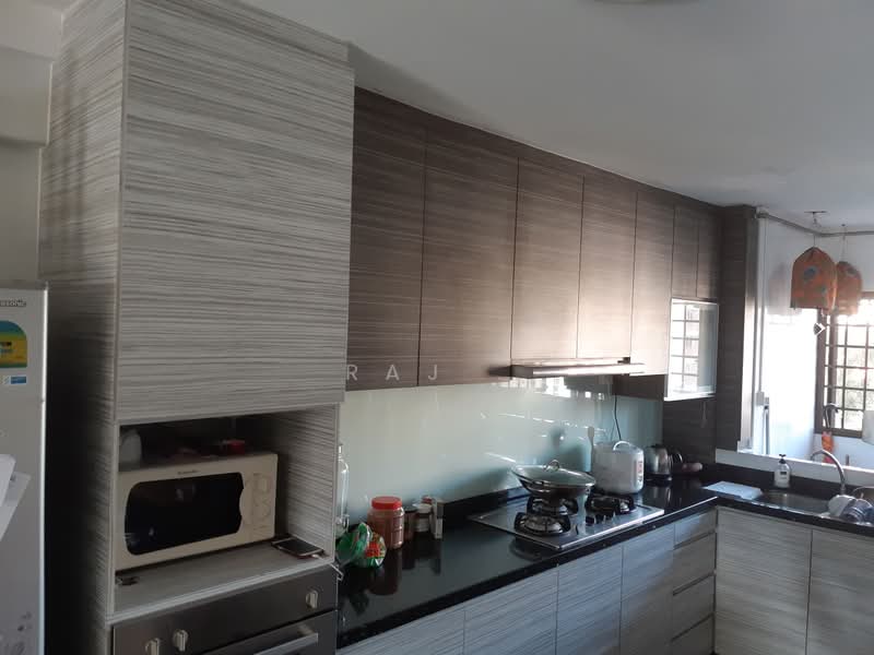 139 Bedok North Avenue 3, 139 Bedok North Avenue 3, 3 Bedrooms, 1,200 sqft, HDB Flat For Rent, by Raj ., 500212205 - Kitchen - PropertyGuru.com.sg