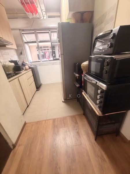227A Ang Mo Kio Street 23, 227A Ang Mo Kio Street 23, 1 Bedroom, 409 sqft, HDB Flat For Sale, by Ron Koh, 500212213 - Kitchen - PropertyGuru.com.sg
