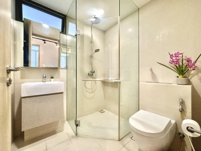 The Wisteria, 590 Yishun Ring Road, 3 Bedrooms, 893 sqft, Condominium For Sale, by Taufik Batisah, 500212217 - Bathroom - PropertyGuru.com.sg