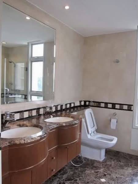 Scotts 28, 28 Scotts Road, 3 Bedrooms, 1,636 sqft, Condominium For Sale, by Lynn Er, 500212220 - Bathroom - PropertyGuru.com.sg