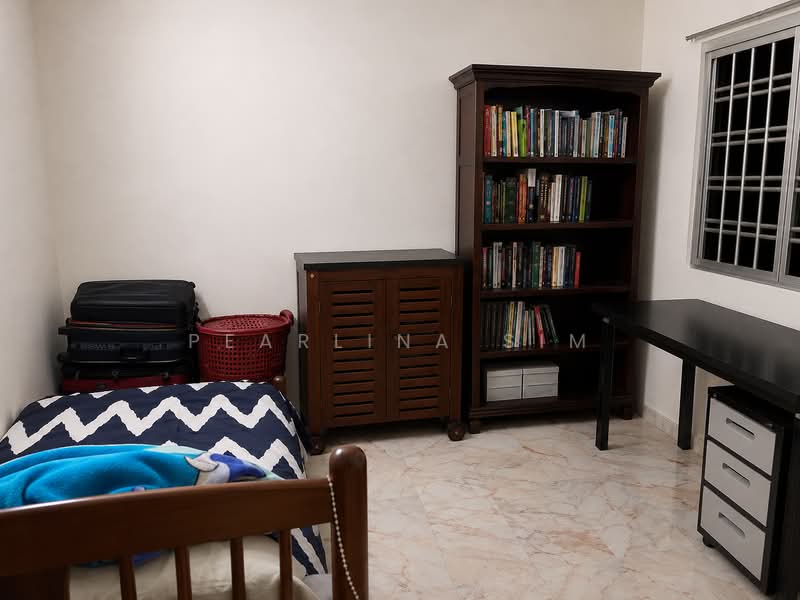 304 Jurong East Street 32, 304 Jurong East Street 32, 3 Bedrooms, 1,012 sqft, HDB Flat For Sale, by Pearlina Sim, 500212230 - Bedroom - PropertyGuru.com.sg
