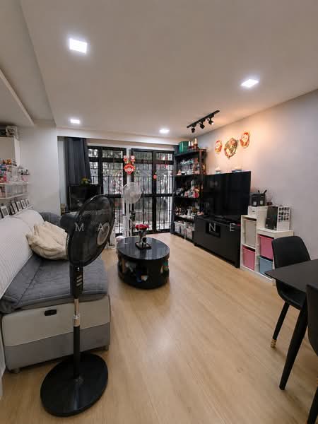 188A Rivervale Drive, 188A Rivervale Drive, 3 Bedrooms, 1,237 sqft, HDB Flat For Sale, by Madeleine Looi, 500212232 - Living Room - PropertyGuru.com.sg