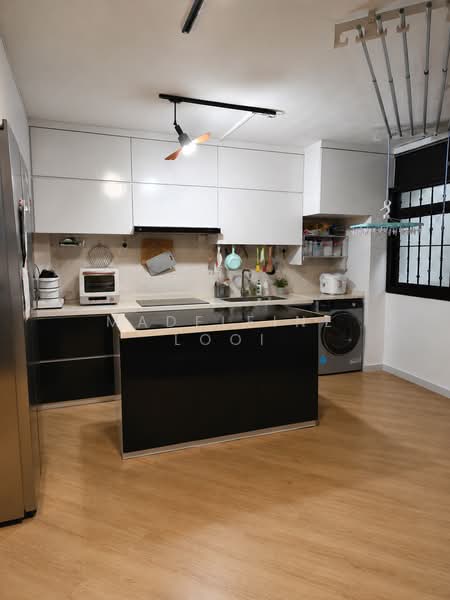 188A Rivervale Drive, 188A Rivervale Drive, 3 Bedrooms, 1,237 sqft, HDB Flat For Sale, by Madeleine Looi, 500212232 - Kitchen - PropertyGuru.com.sg
