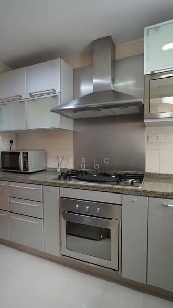 Gardenvista, 950 Dunearn Road, 3 Bedrooms, 1,141 sqft, Condominium For Sale, by Peric Guo, 500212237 - Kitchen - PropertyGuru.com.sg