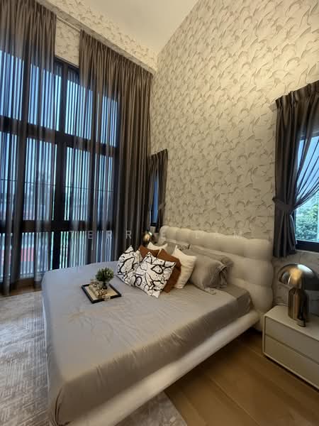 Fernhill Road, , 6 Bedrooms, 7,441 sqft, Semi-Detached House For Sale, by Terrie Lam, 500212252 - Bedroom - PropertyGuru.com.sg