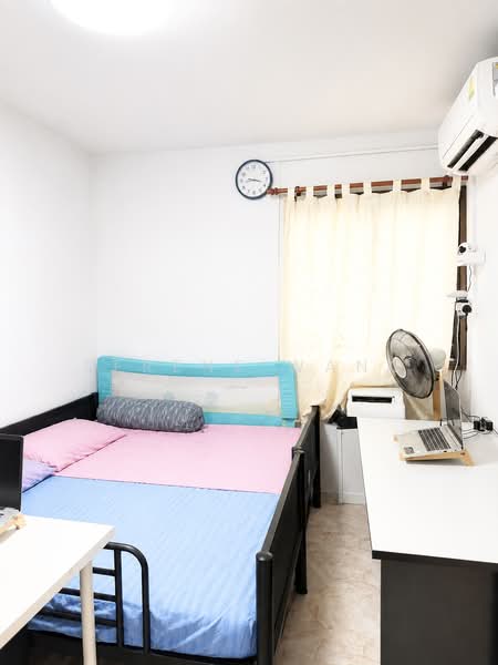 125 Bedok Reservoir Road, 125 Bedok Reservoir Road, 3 Bedrooms, 103 sqft, HDB Flat For Sale, by Serene Wang, 500212255 - Bedroom 3 - PropertyGuru.com.sg