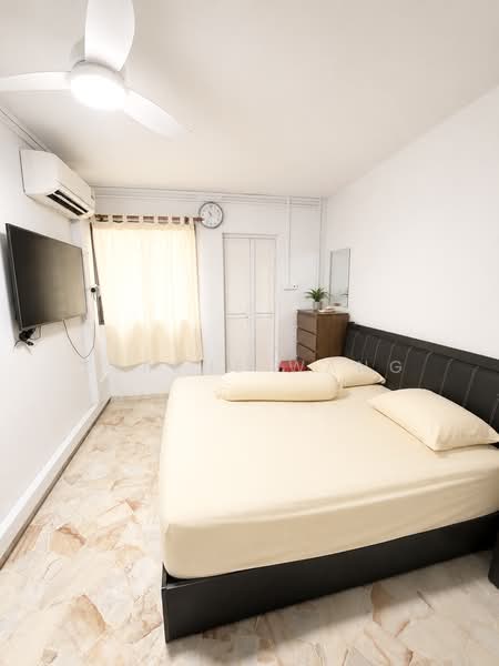 125 Bedok Reservoir Road, 125 Bedok Reservoir Road, 3 Bedrooms, 103 sqft, HDB Flat For Sale, by Serene Wang, 500212255 - Master Room View 1 - PropertyGuru.com.sg