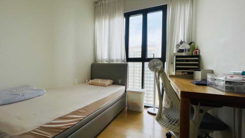 Midwood, 8 Hillview Rise, 3 Bedrooms, 904 sqft, Condominium For Sale, by Emily Lin, 500212257 - Bedroom - PropertyGuru.com.sg