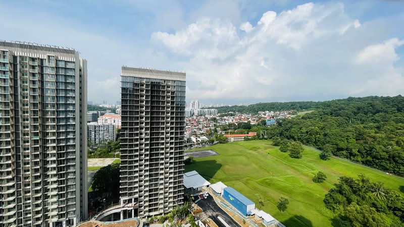 Midwood, 8 Hillview Rise, 3 Bedrooms, 904 sqft, Condominium For Sale, by Emily Lin, 500212257 - Exterior - PropertyGuru.com.sg