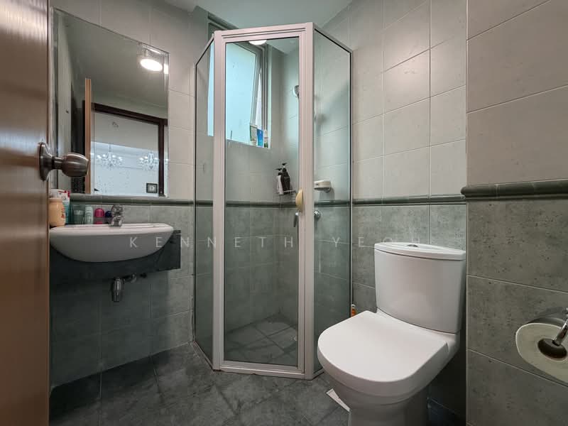 Sunshine Grove, 2 Jalan Labu Merah, 3 Bedrooms, 1,087 sqft, Apartment For Sale, by Kenneth Yeoh, 500212264 - Bathroom - PropertyGuru.com.sg