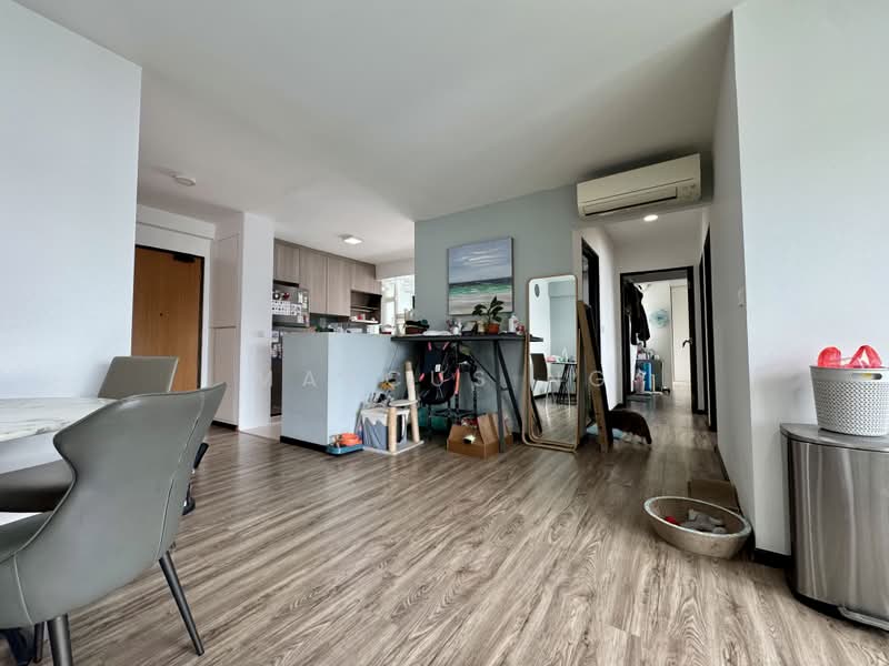 122B Punggol Edge, 122B Edgedale Plains, 3 Bedrooms, 1,001 sqft, HDB Flat For Sale, by Marcus Ng, 500212272 - Living Room - PropertyGuru.com.sg