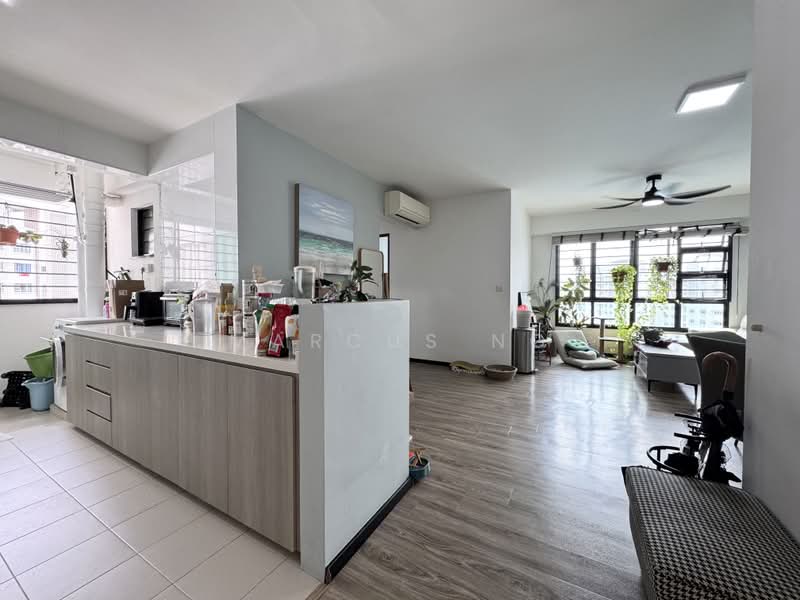 122B Punggol Edge, 122B Edgedale Plains, 3 Bedrooms, 1,001 sqft, HDB Flat For Sale, by Marcus Ng, 500212272 - Kitchen - PropertyGuru.com.sg