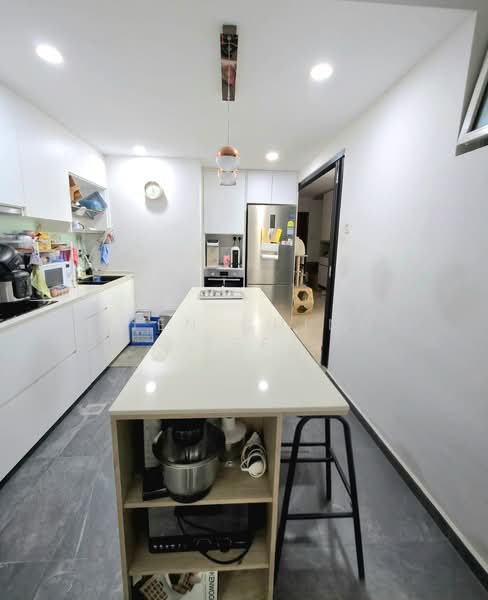 Compass Heights, 9 Sengkang Square, 3 Bedrooms, 1,249 sqft, Condominium For Sale, by Yien Ching Lee, 500212275 - Kitchen - PropertyGuru.com.sg