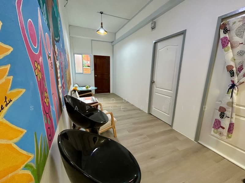 Lor 8 Geylang Rd, , Room Rental, 113 sqft, Shophouse For Rent, by Xiao Dong, 500212277 - Corridor - PropertyGuru.com.sg