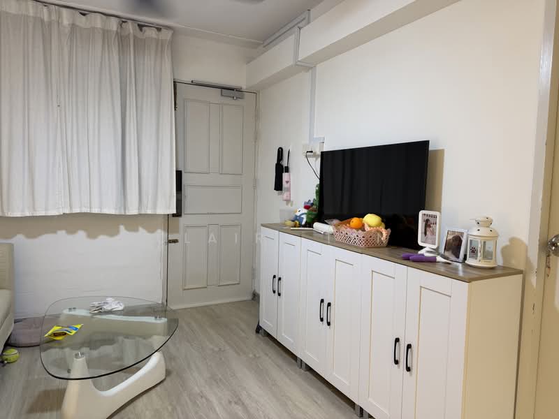 9 Holland Avenue, 9 Holland Avenue, 2 Bedrooms, 699 sqft, HDB Flat For Sale, by Claire Tan, 500212279 - PropertyGuru.com.sg