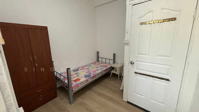 Guillemard Rd (near Lor 6 Geylang), , Room Rental, 108 sqft, Walk-up Apartment For Rent, by Xiao Dong, 500212290 - Bedroom - PropertyGuru.com.sg