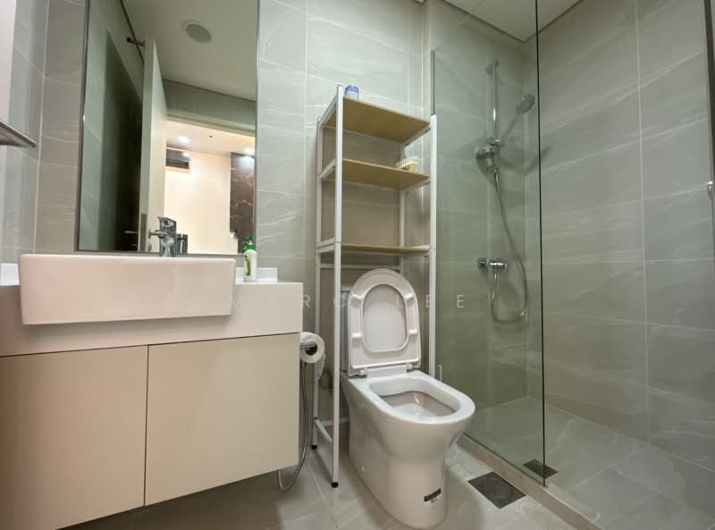Centrium Square (Office), 320 Serangoon Rd, 721 sqft, Office For Sale, by Marc Lee, 500212293 - Bathroom - CommercialGuru.com.sg