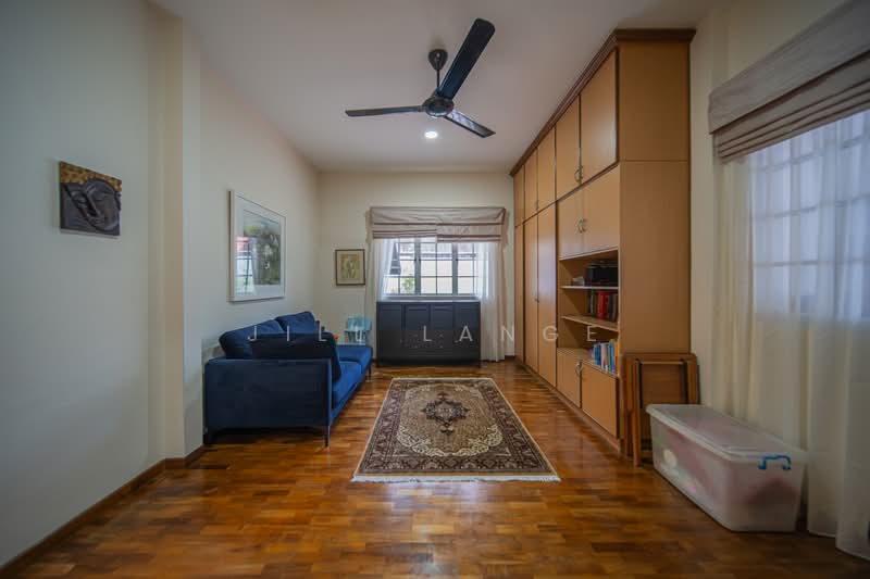 Siglap Plain, Siglap Plain, 5 Bedrooms, 2,790 sqft, Bungalow House For Sale, by Jill Lange, 500212302 - Granny Room - PropertyGuru.com.sg