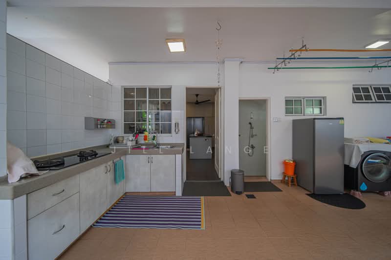 Siglap Plain, Siglap Plain, 5 Bedrooms, 2,790 sqft, Bungalow House For Sale, by Jill Lange, 500212302 - Wet Kitchen - PropertyGuru.com.sg
