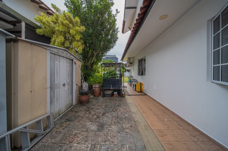 Siglap Plain, Siglap Plain, 5 Bedrooms, 2,790 sqft, Bungalow House For Sale, by Jill Lange, 500212302 - Exterior - PropertyGuru.com.sg